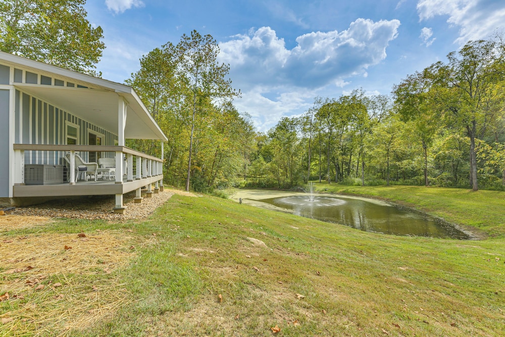 Cottage Close to Caves & Trails in Hocking Hills!