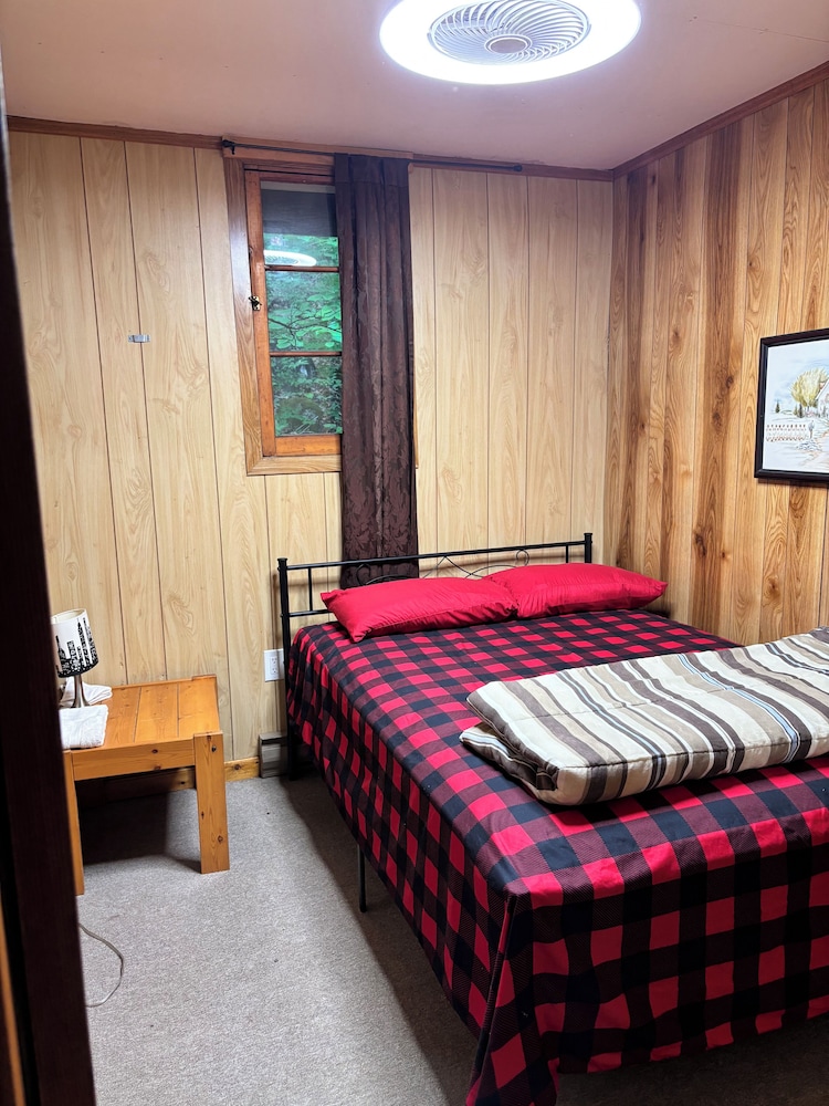 Lakefront Hideaway Resort