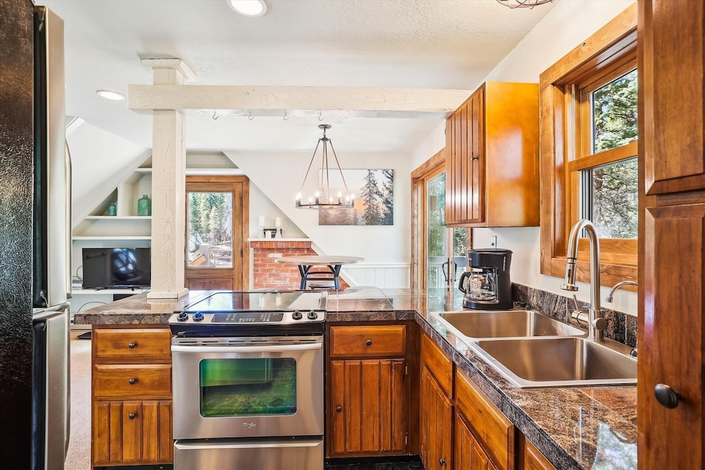 Summit Solitude Estate 3 Bedroom Home