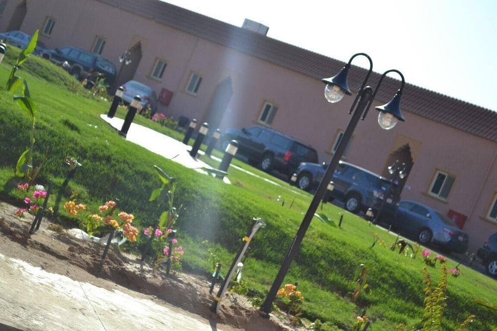 Hotel & Resort Golden Marina Yanbu فندق ومنتجع جولدن مارينا ينبع إدارة وتشغيل شركة منتجع المرسى الذهبي
