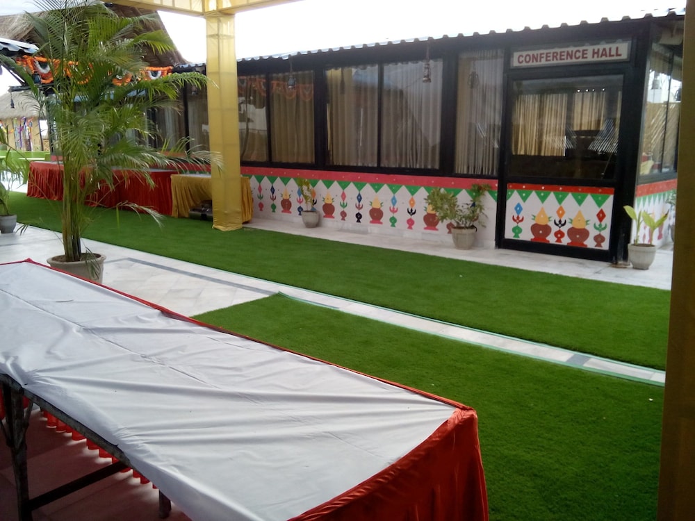 Krishna Park Inn