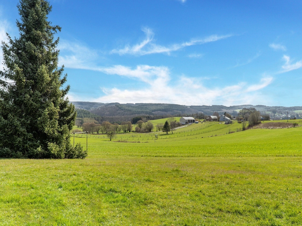 Holiday Home Les Hirondelle for 8 Persons