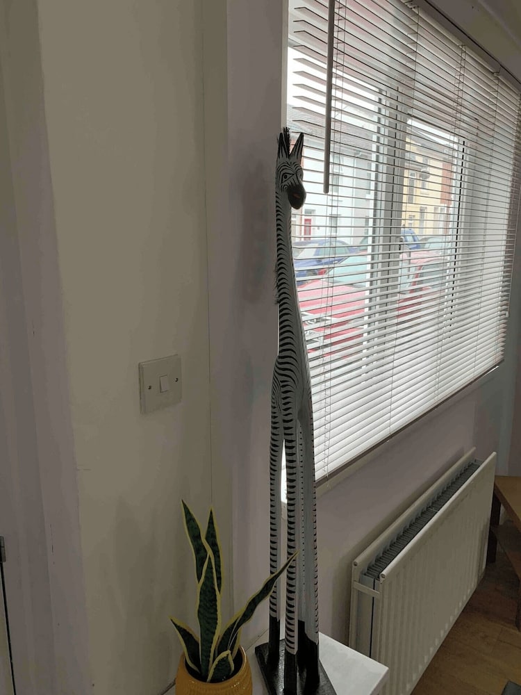 Beautiful 2-bed House in Portsmouth