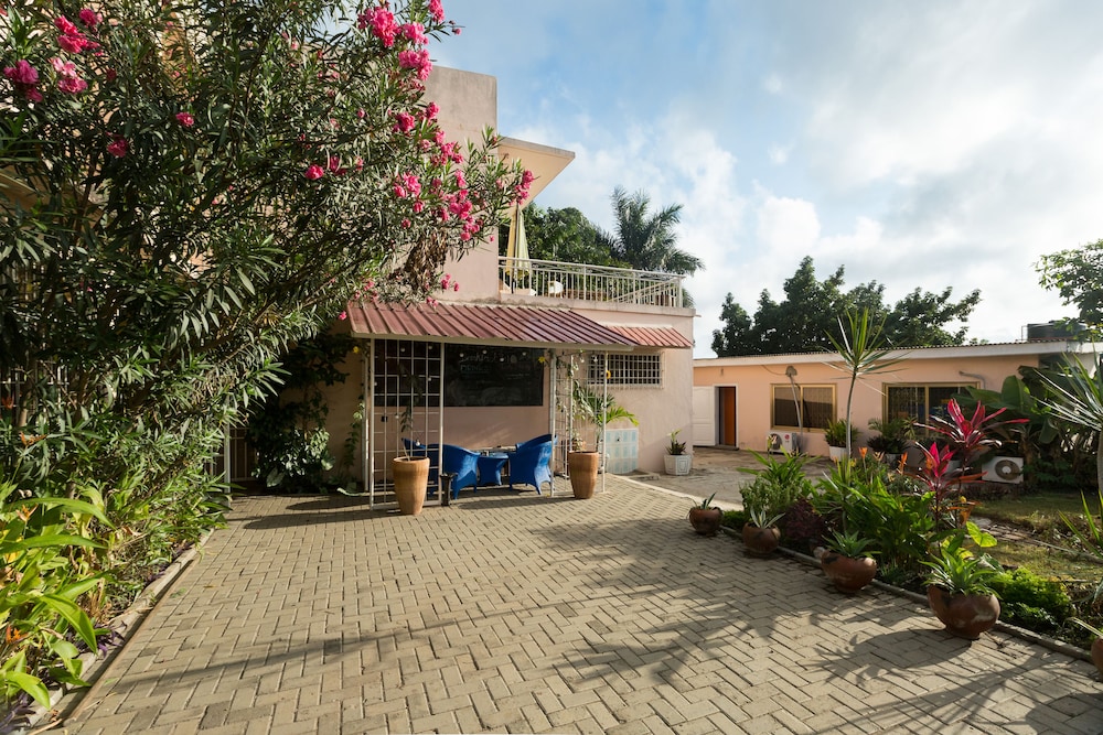 Agoo Hostel