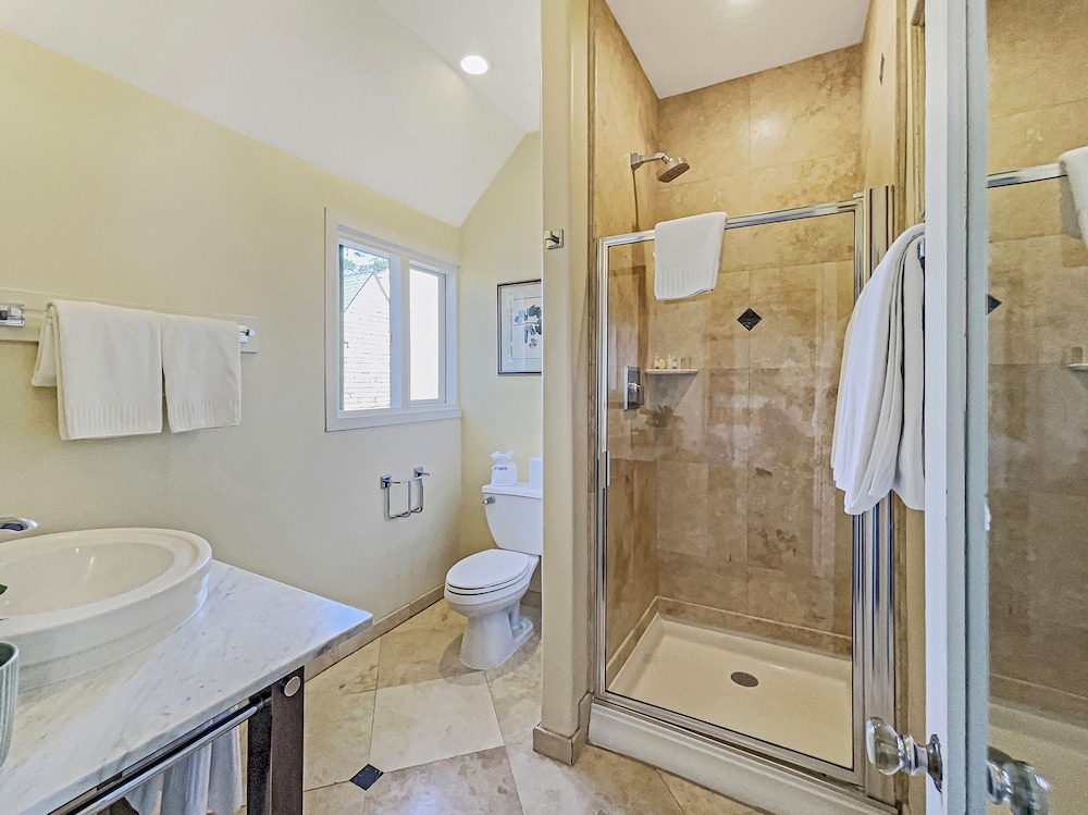 Monterey Vacations - L Auberge Carmel - Property Image 5