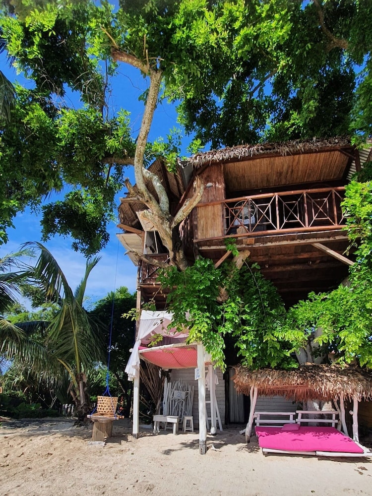 Ravoraha Ecolodge