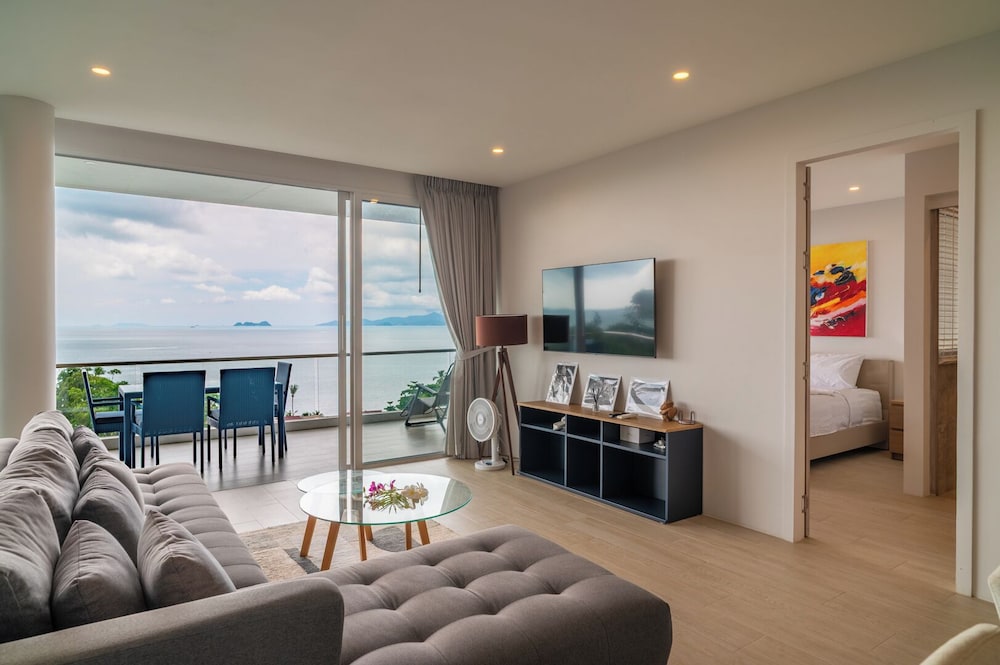 2bed SeaView Apartment in Bang Por KBR36