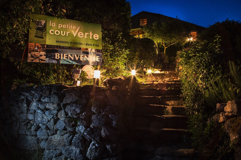 La Petite Cour Verte