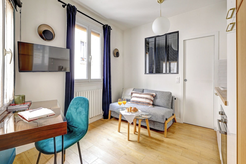 Paris Studio Le Marais Charm