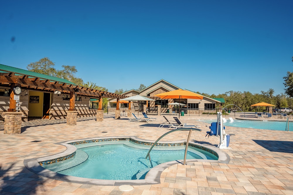 Black Prong Resort