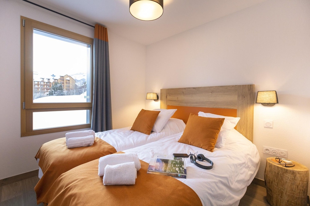 Holiday Home in Les Deux Alpes With Balcony