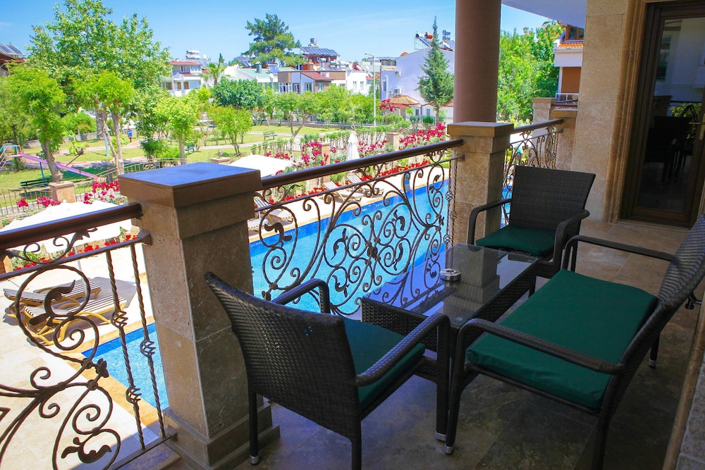 Mediterra Residence