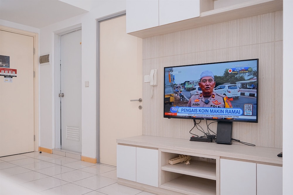 Well Designed and Comfy 2BR Apartment at M-Town Residence