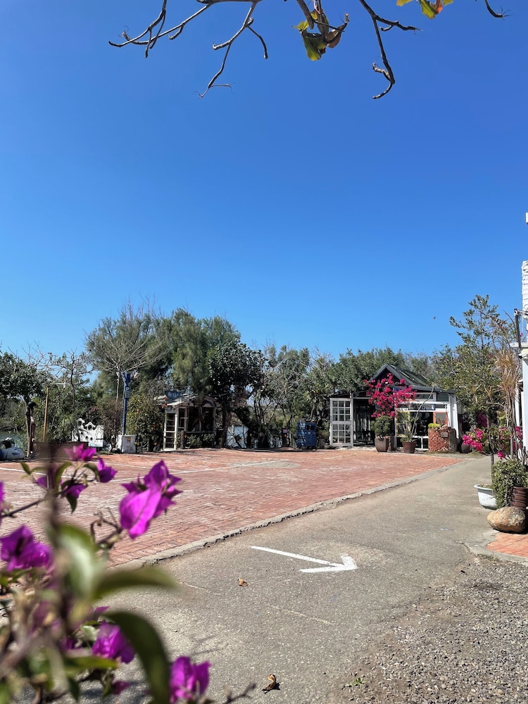 LanJen Villa B&B