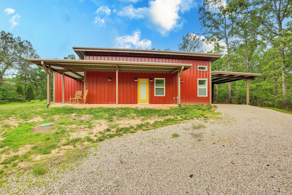 Tranquil Retreat: Half-mi to Cedar Creek Reservoir view 4
