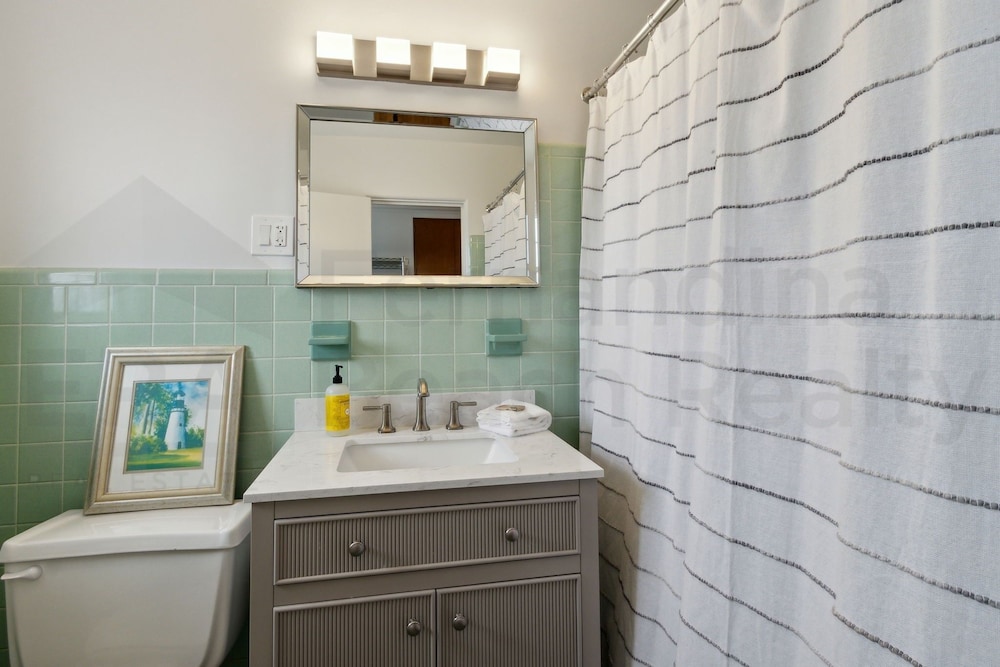 1408 S Fletcher Ave 4 Bedroom Home by RedAwning