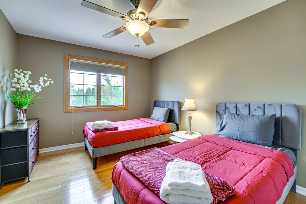 Detroit Vacations - Sterling Heights Getaway w/ Fire Pit! - Property Image 1