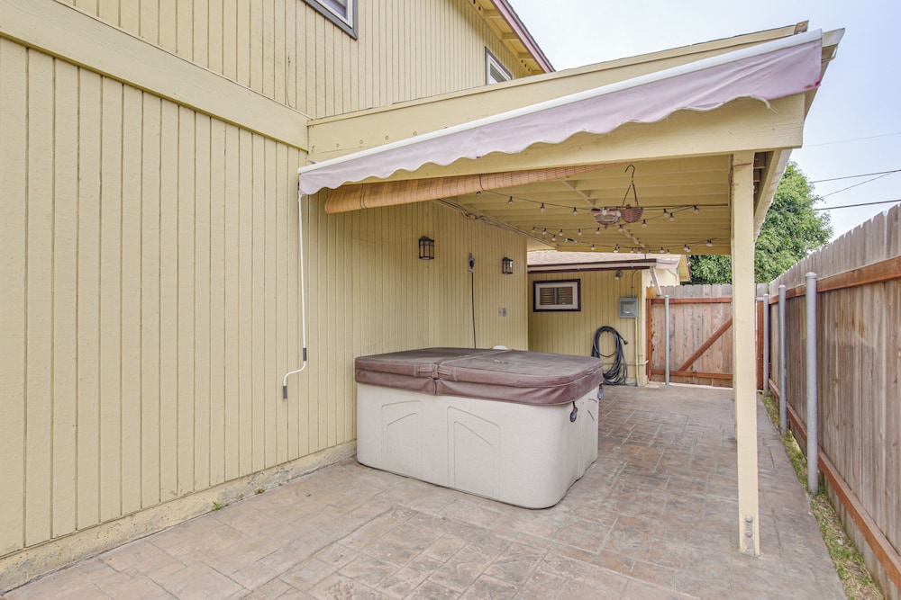2 Mi to Ocean: Pet-friendly Imperial Beach Retreat