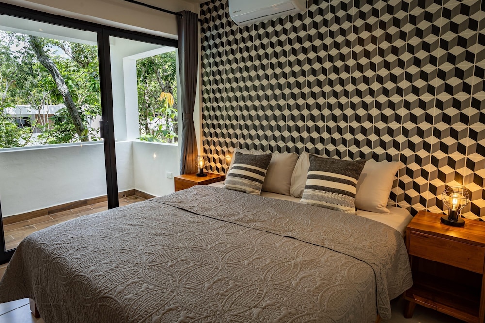 Villa Ek Balam Resort Pool AC Fast Internet