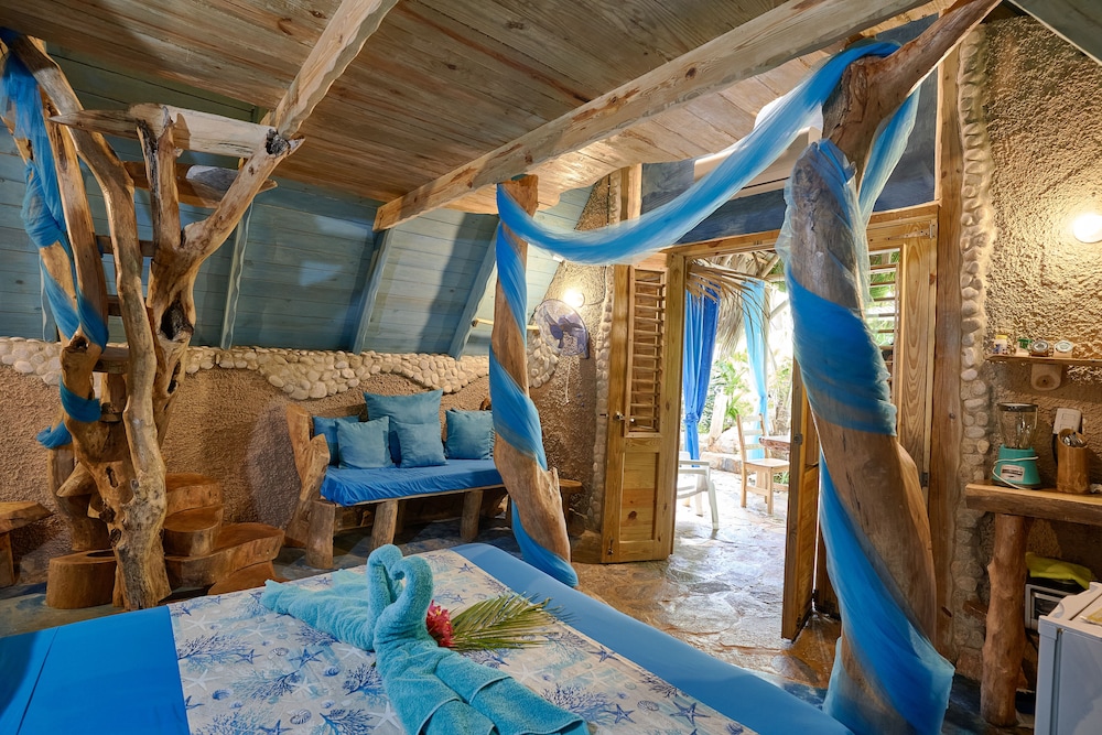 CHALET TROPICAL Hotel & Restaurant-Pizzeria