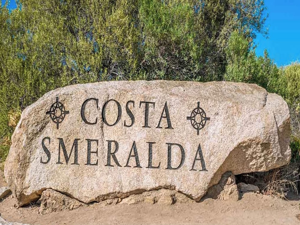 Seaside Apartment Baja Sardinia - Rent From June 20, 2026, to July 11, 2026