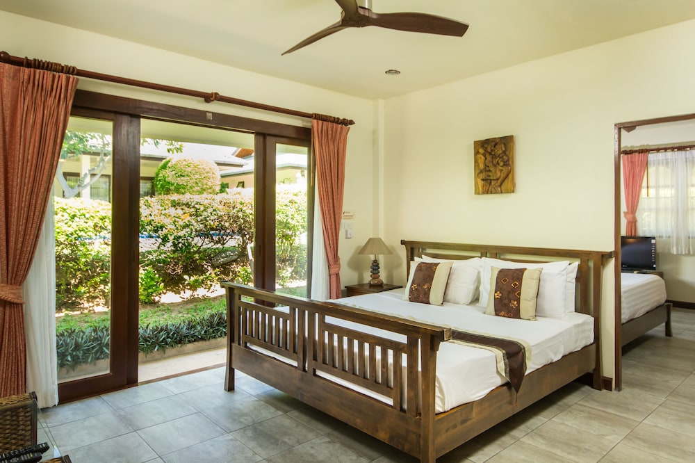 Idyllic Samui Beach Villa Resort