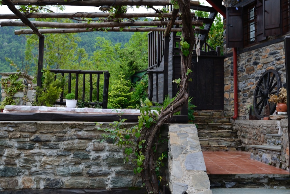 Apalni Cottage