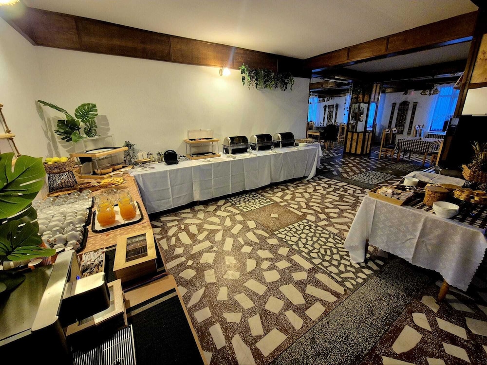 Hotel Claris Valiug