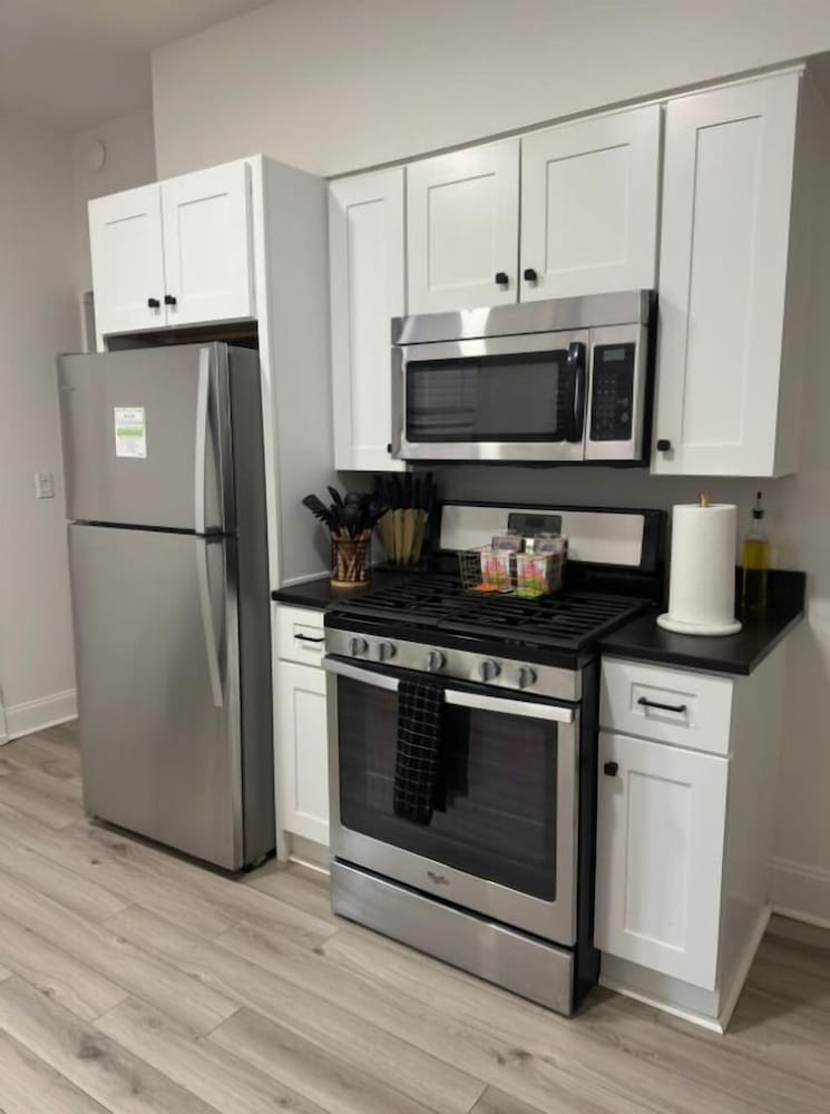 Jungle House Boutique Residences – Downtown Columbus & Short North
