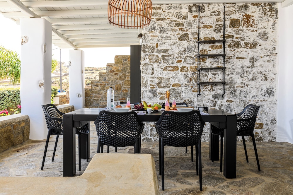 Aurora Mykonos Villas 1