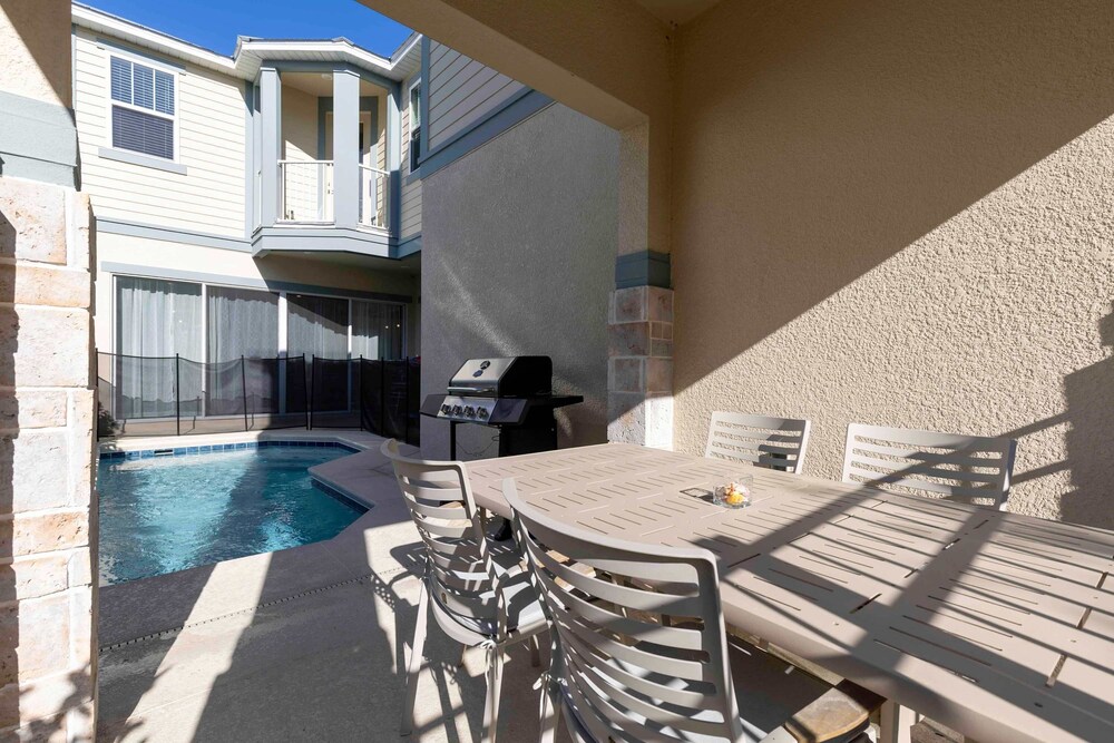 5BR Themed Family Villa Near Disney With Private Pool