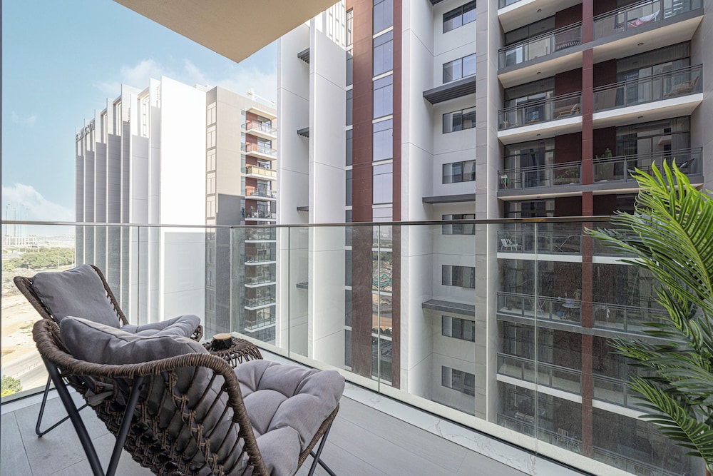 Aya- Stylish 1BR Stay NadAlSheba 34