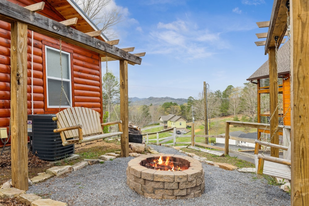 Starlight Valley 3 Bedroom Cabin