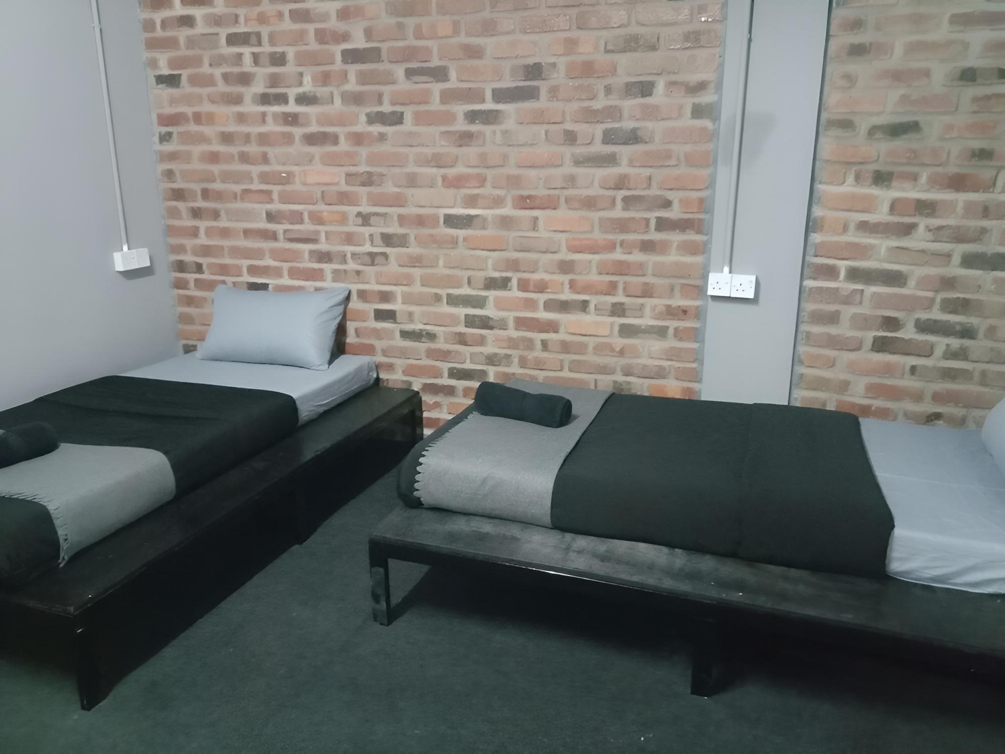 Bunker Hotel & Restaurant
