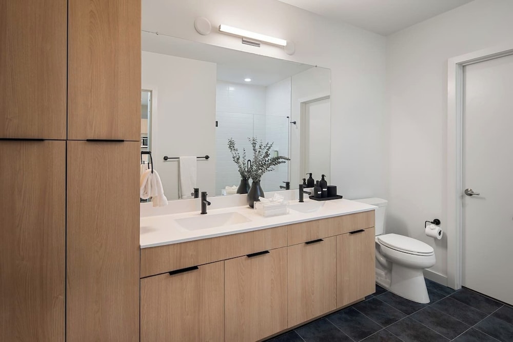 New Haven Vacations - Luxury Furnished Apartments by Hyatus Downtown at Yale - Property Image 117