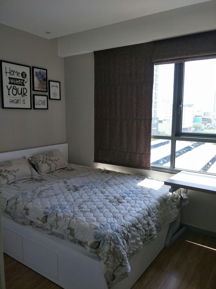 The GoldView Luxury Apartment