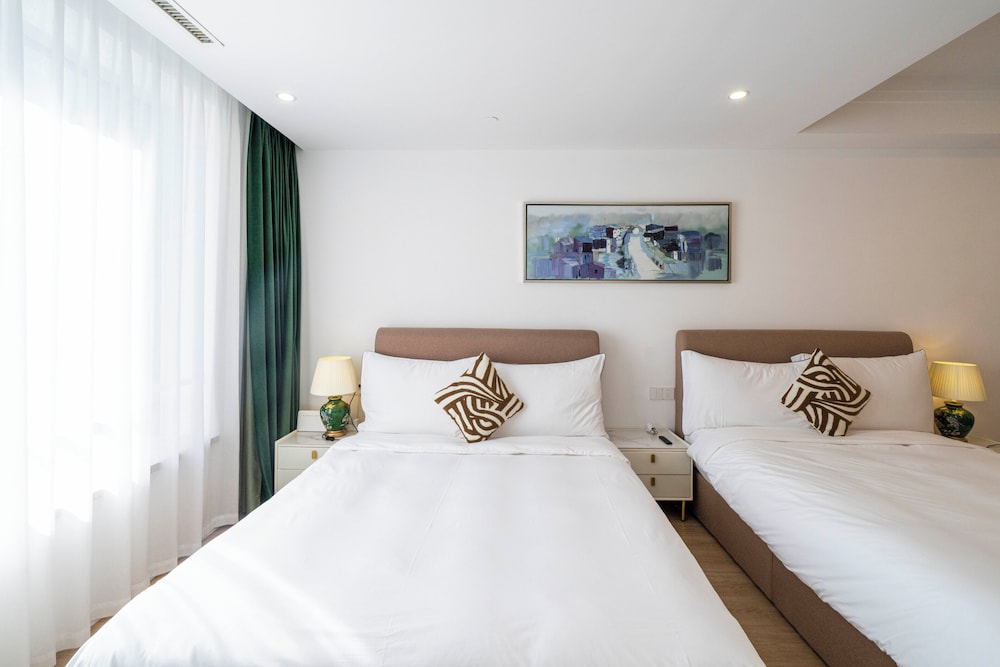 Tyms Xuhui Spacious 1BR APT