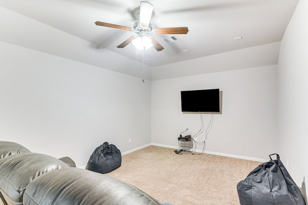 Grand Family Home w/ Patio & Fenced Yard in Arcola
