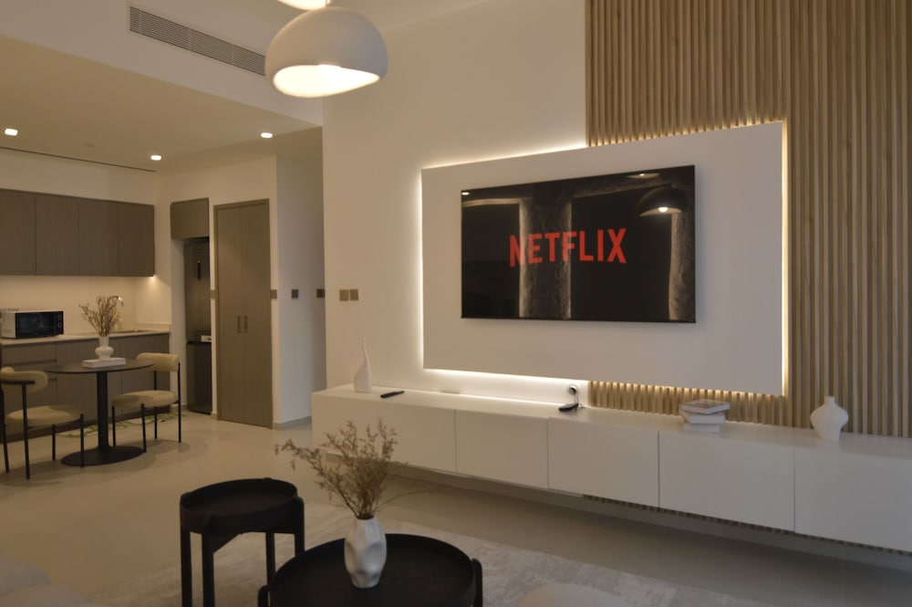 Luxury 1BR 5 star Apt Burj Khalifa View