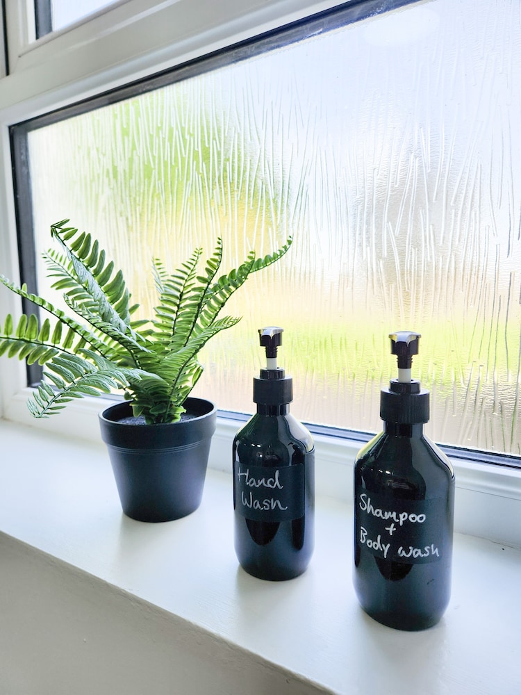 Port Eynon Suite - 1 Bed - Ocean Breeze view 2