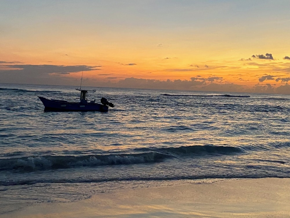 Barbados Chi Guest House