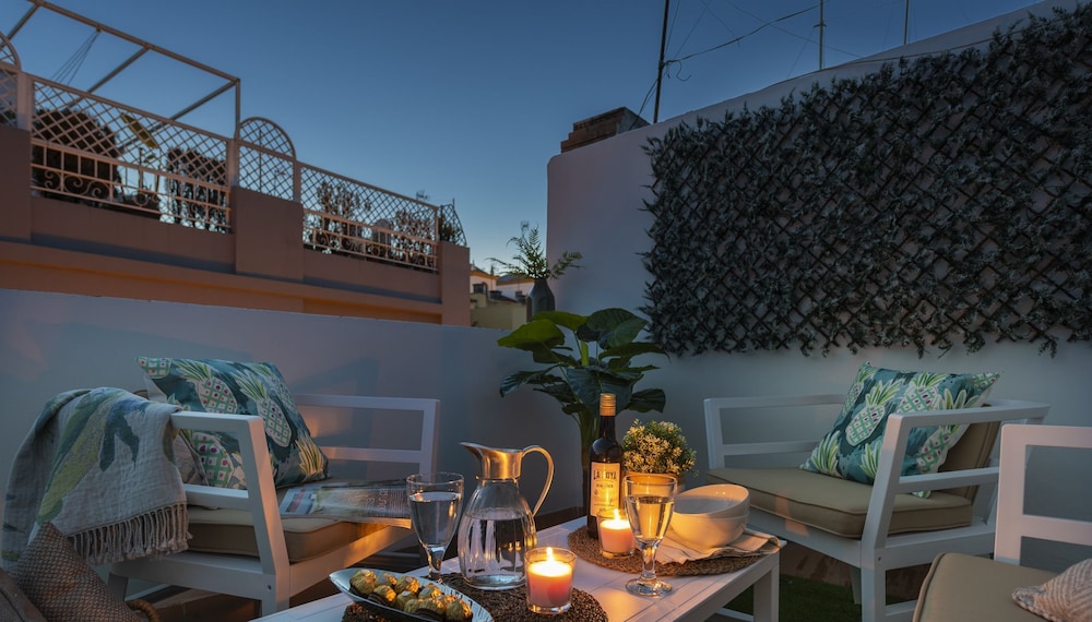 Lovely and Brand new 3 BD Duplex With Terrace Galera III view 4