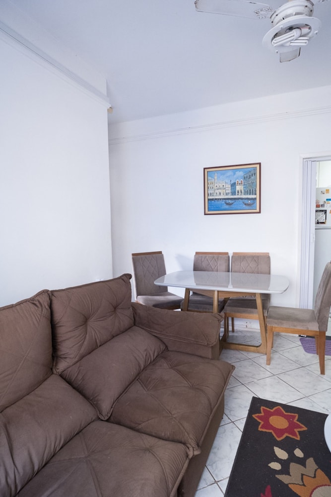 Apartamento com Wi-fi a 190 m da Praia da Costa