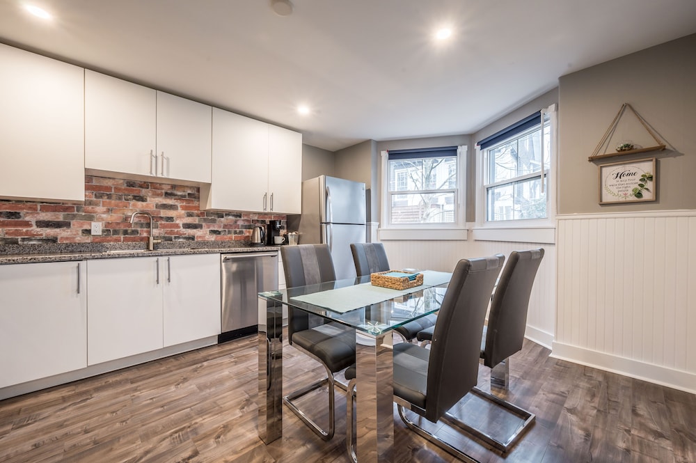 3 BR Cozy Chic Oasis