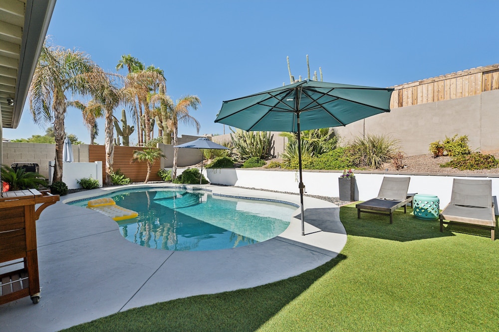 La Privada Stay-heated Pool-in North Scottsdale