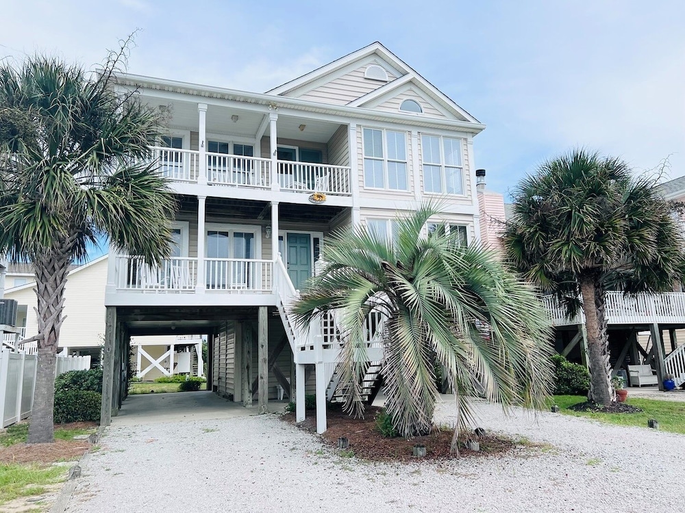 Myrtle Beach Vacations - Le Tournesol 4 Bedroom Home by RedAwning - Property Image 1