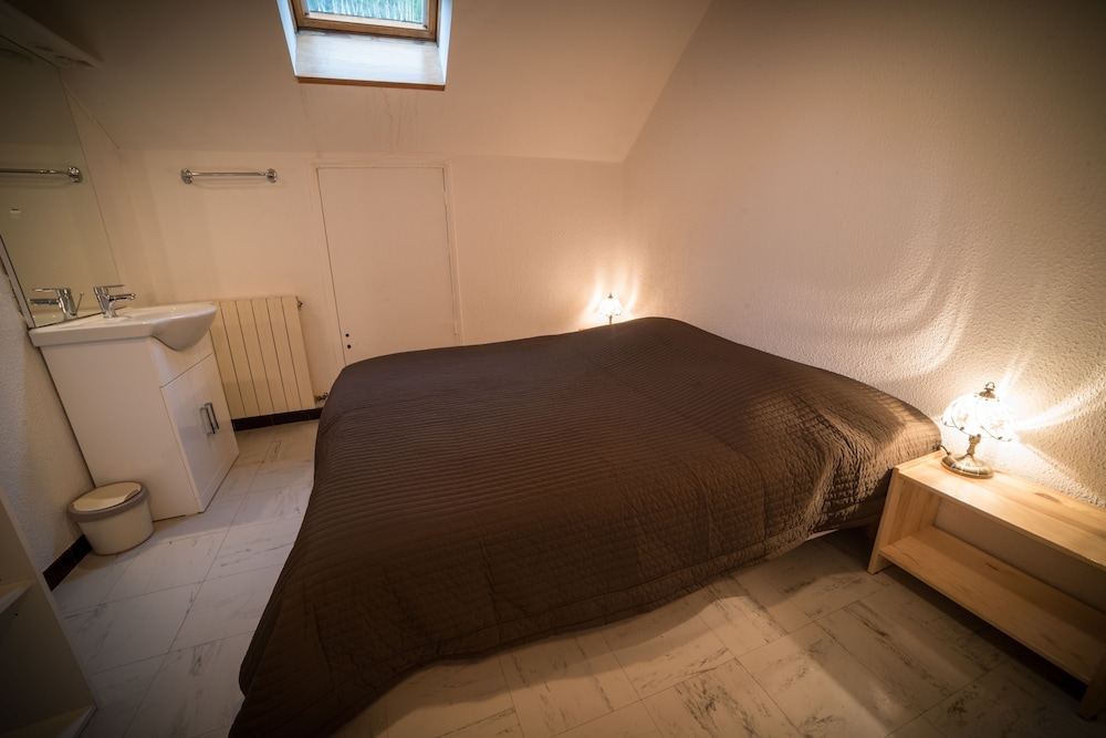 Chalet Les Moineaux : Gites et Chambres d'Hotes