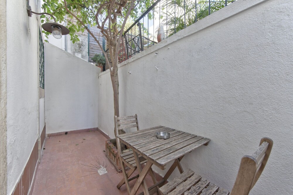 Alfama Design W Terrace by Homing