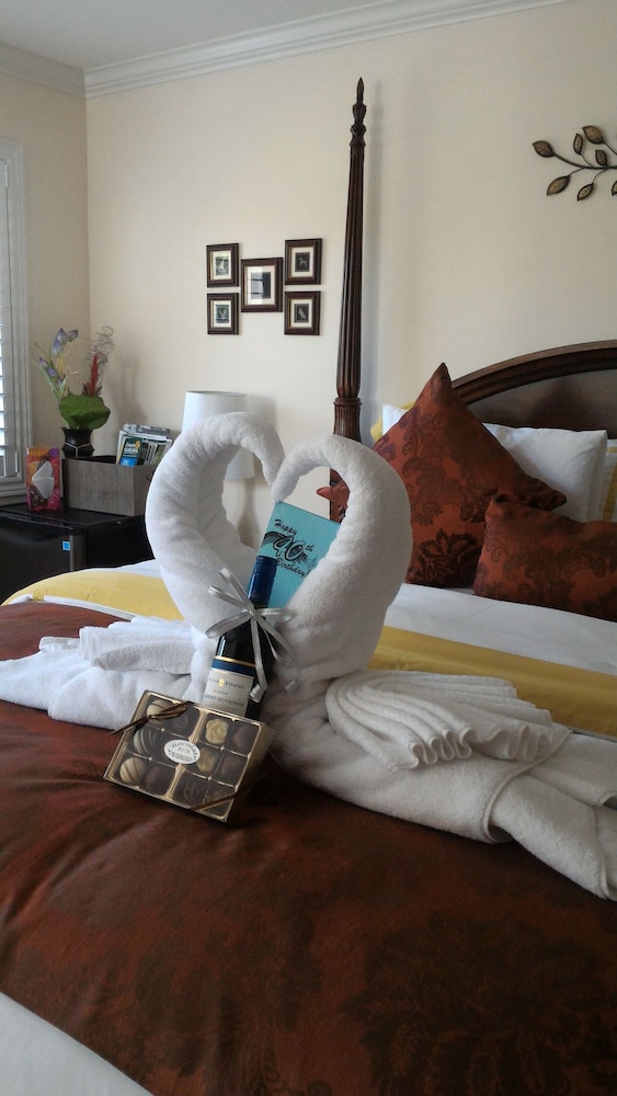 Niagara-on-the-Lake Vacations - Blue Skies Bed and Breakfast - Property Image 14