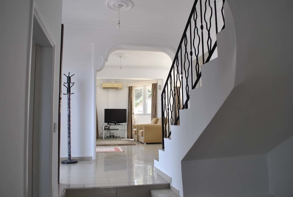 Villa Bueno by Amy Villas view 4